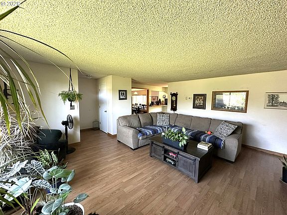 4th image of 159 Fawn Dr
