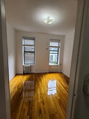 Rented by Point NYC | media 29