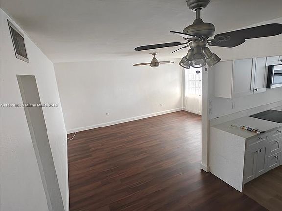 5th image of 13500 NE 3rd Ct APT 403
