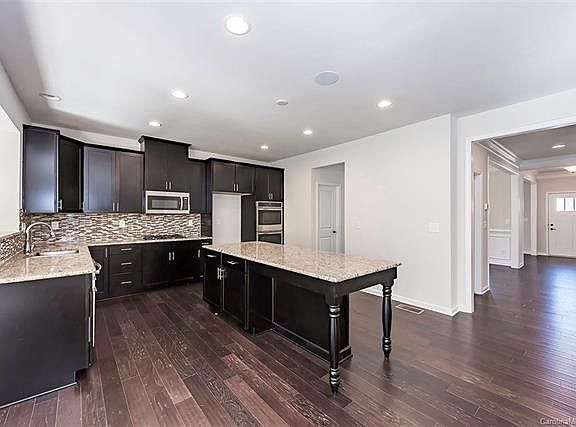 5th image of 6718 Carradale Way