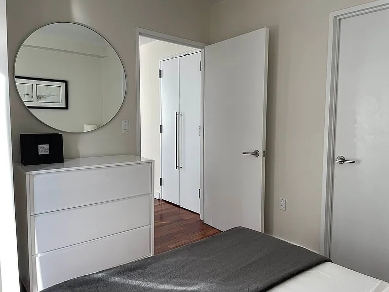 60 E 55th St #19B — Photo 7