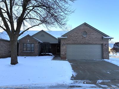4460 Spruce Ct #135, Warren, MI, 48092