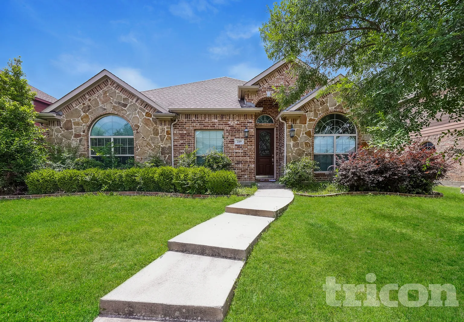 219 Hartley Lane Red Oak TX — Photo 1