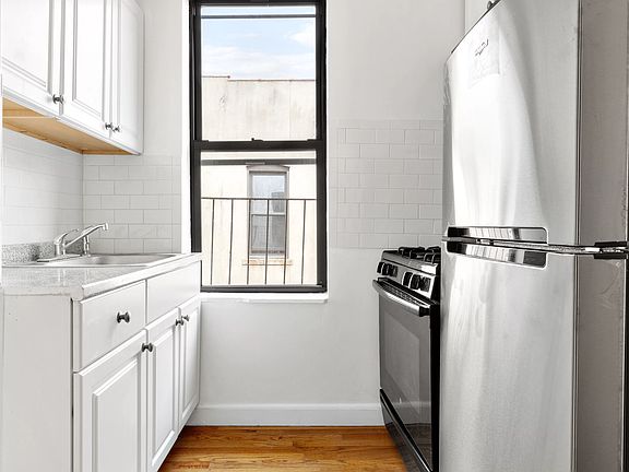 5th image of 504 W 139th St APT 28
