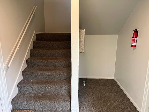 2nd image of 3139 Dover St #2-4