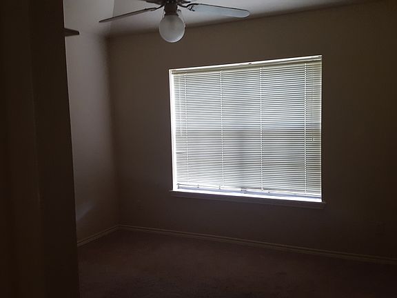 5th image of 7217 Saint James Ct