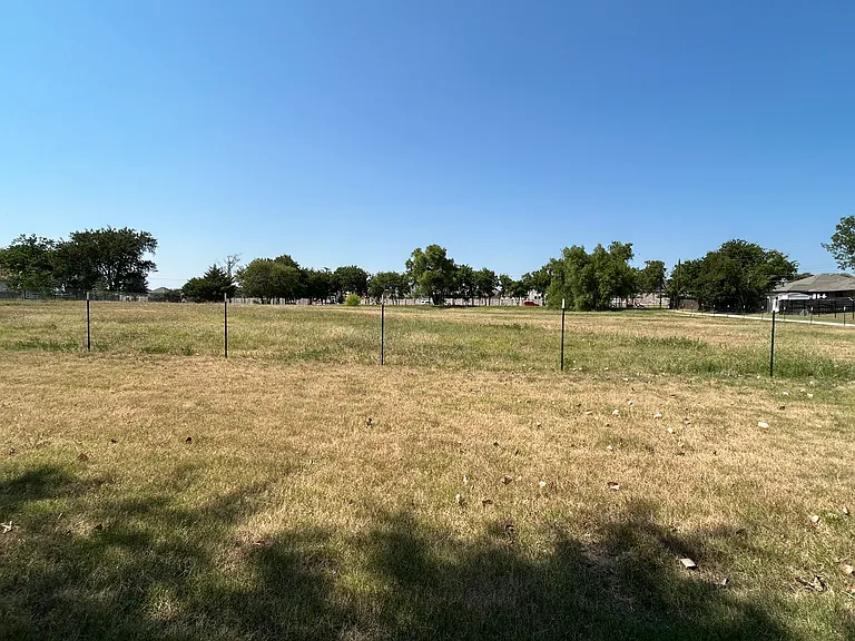 2661 FM 35 — Photo 29
