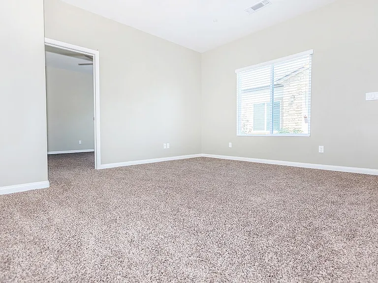 Mira Sol Gardens Rental Homes — Photo 11