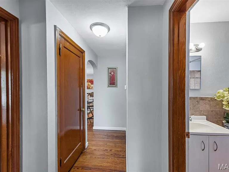 3319 Eminence Blvd — Photo 20