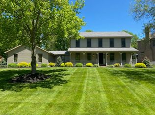 1301 Woodbend Rd, Ravenna, OH 44266