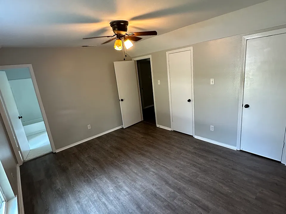 5800 Holly Hill Ct