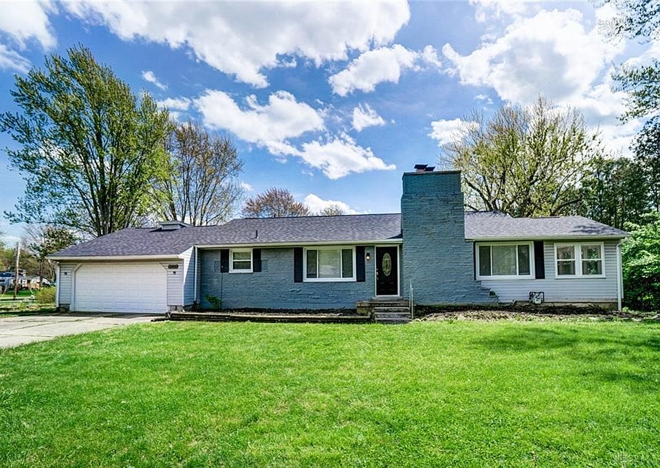 1st image of 300 Tanglewood Dr