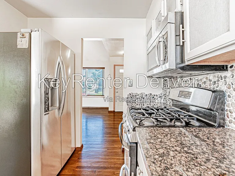4423 S Elati St — Photo 6