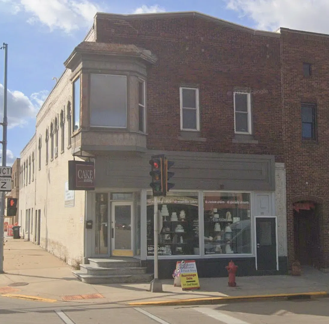 153 E 2nd Street — Photo 2