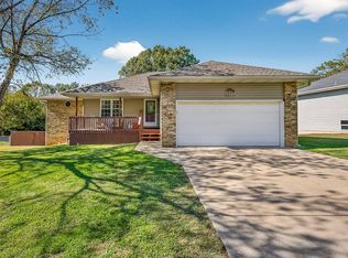 2811 N Washington Ave, Springfield, MO 65803