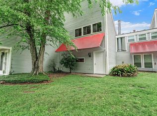 8409 E Cypress Point Ct, Baton Rouge, LA 70809