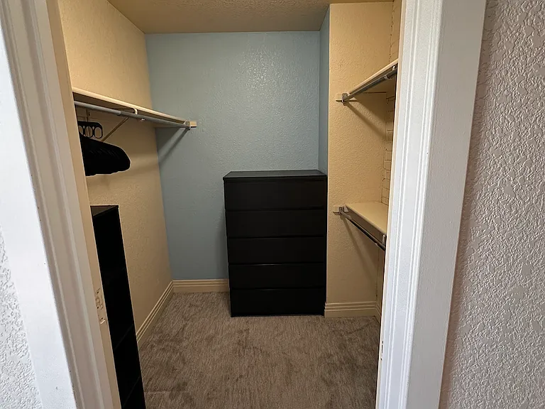 1656 N Franklin St #5 — Photo 11
