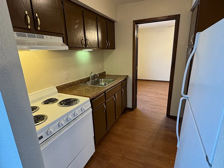 241 S Madison St #104 — Photo 4