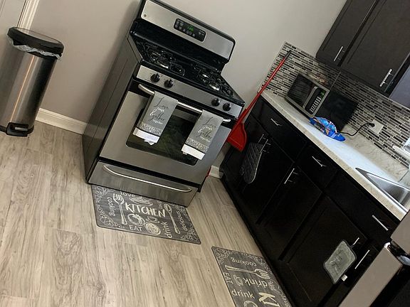 4th image of 8845 S Dorchester Ave #2