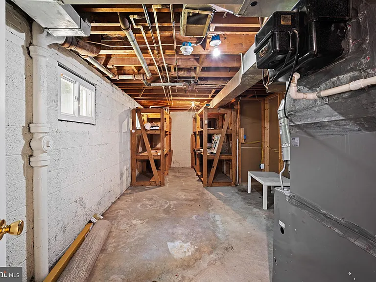 121 Whitmoor Ter — Photo 26