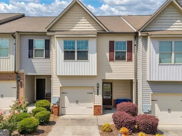 1735 Snapping Ct, Winder, GA 30680