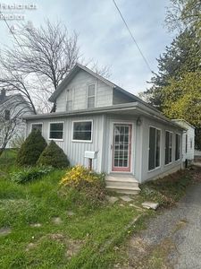 807 E Main St, Bellevue, OH, 44811