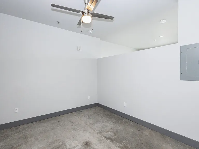 Tennyson Place — Photo 52