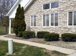 10850 Fox Cove Dr, Perrysburg, OH 43551