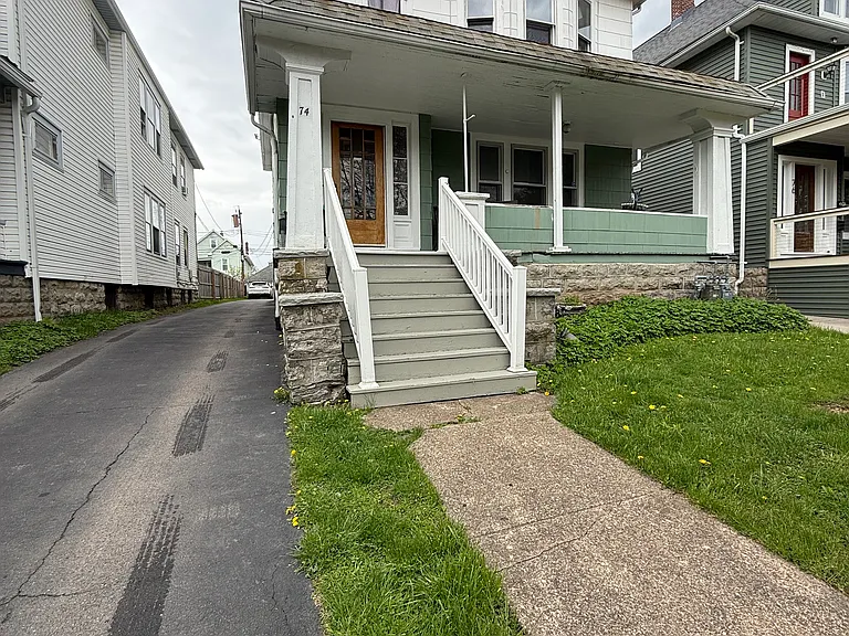 74 Sterling Ave #U — Photo 13