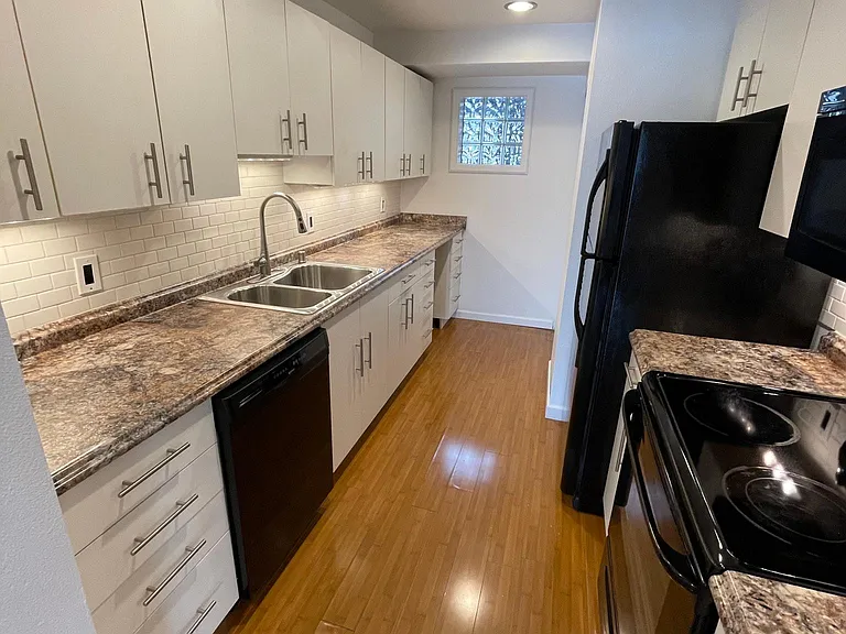 1504 Aurora Ave N #307 — Photo 6