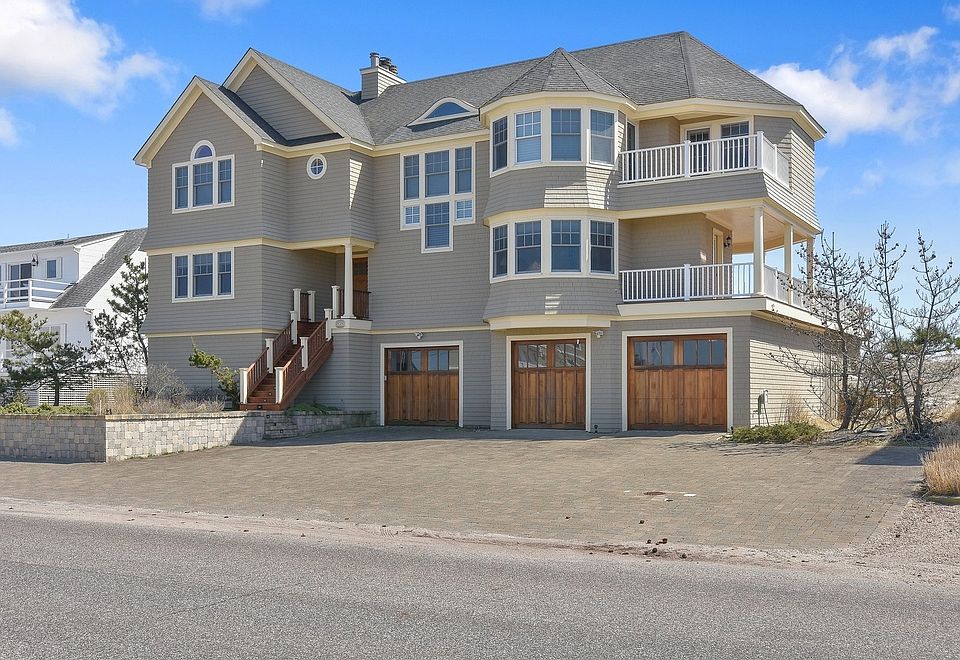 945 Dune Rd, Westhampton Beach, NY 11978 | Zillow