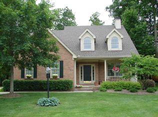 1167 Sugar Creek Dr, Rochester Hills, MI 48307