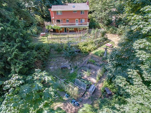3rd image of 8409 NE Paulanna Ln