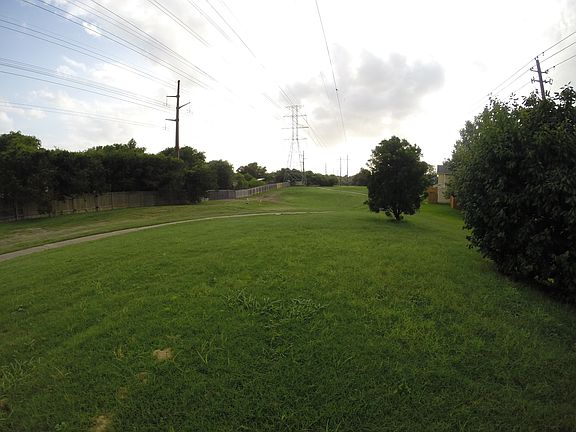 3rd image of 11901 B Swearingen Dr #11