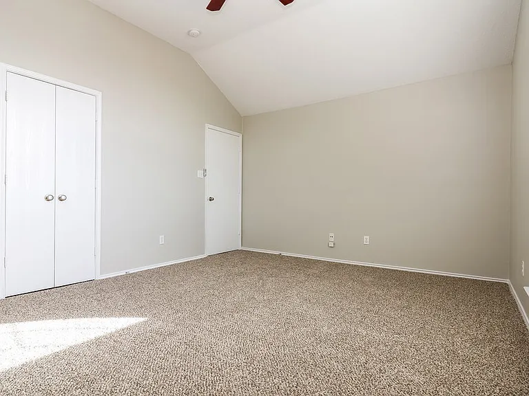 1012 SW Hillside Dr — Photo 7