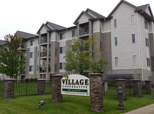 2301 10th St NW APT 321, Austin, MN 55912