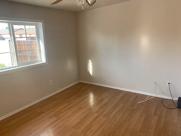 3320 E Ludlow Dr — Photo 16