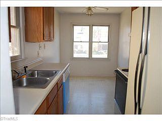3rd image of 7 Bothwell Ct