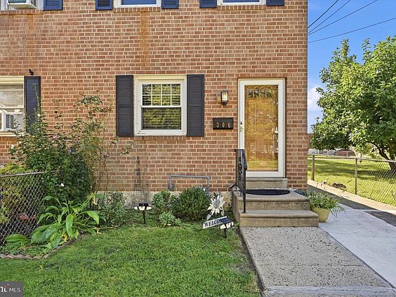 3rd image of 306 Collingdale Ave