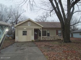 600 N Ozark St, Girard, KS 66743