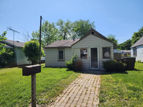2203 S Eaton Ave, Muncie, IN 47302