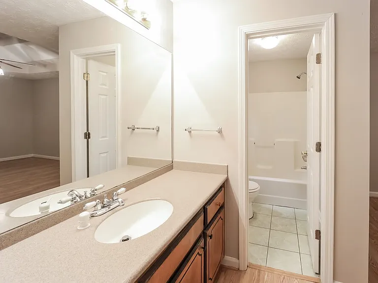 85 Lakeside Dr — Photo 14
