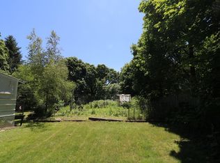 500 Elliott St, Beverly, MA 01915