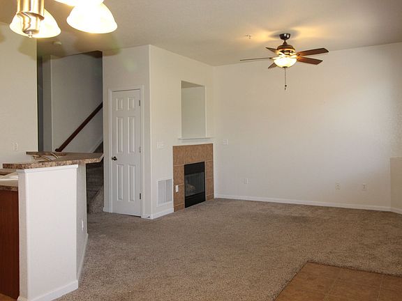 3rd image of 2862 Kansas Dr Unit H