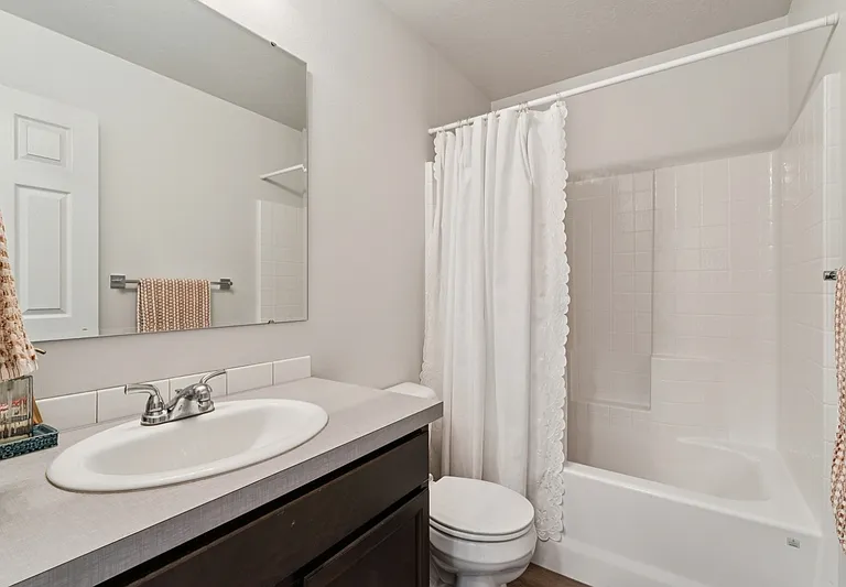 8316 E Conant St — Photo 26