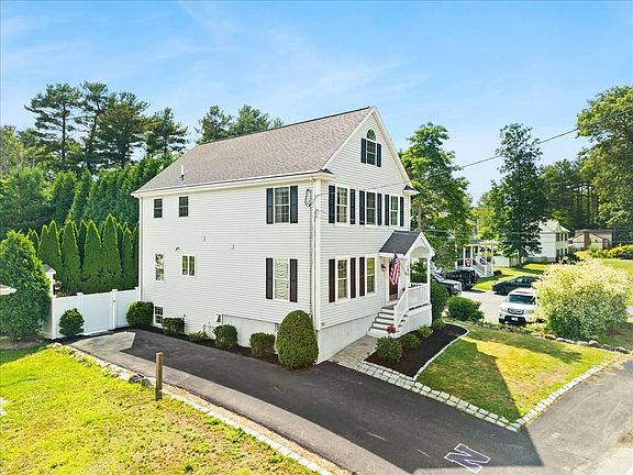 4th image of 298 Reservoir St