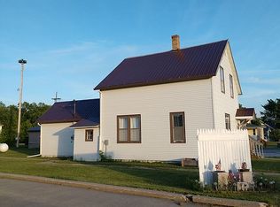 326 2nd Ave W, Halstad, MN 56548