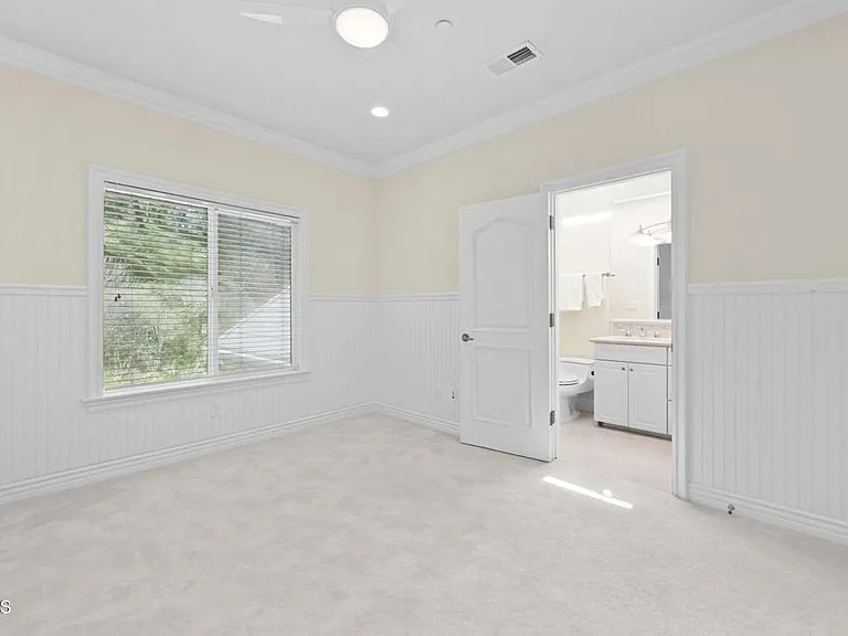 3263 New York Dr — Photo 52