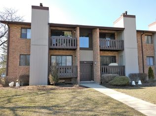 7548 Clarendon Hills Rd #3, Willowbrook, IL 60527