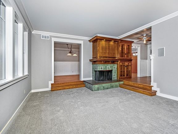 4th image of 1026 Yorktown Dr